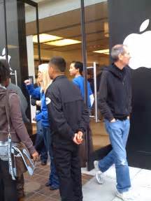 As early as 1987, the New York Times wrote "by the early 80's, Mr. . Jobs at apple store
